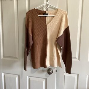 Color Block V-Neck Sweater in Cream and Brown